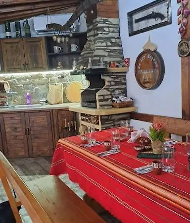 къща под наем-нощувки